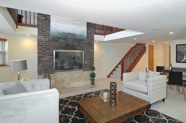 913 West Irving Park Road, Unit 1E Chicago, IL 60613 - Photo 4 of 20