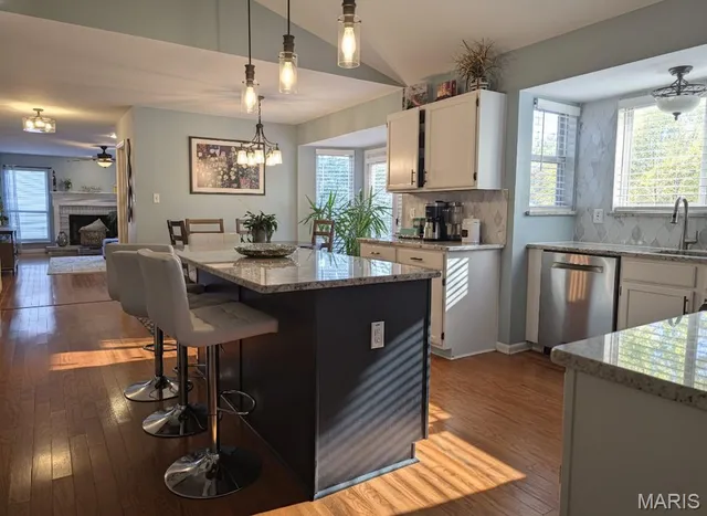 $530,000 | 11469 Patty Ann Drive, St. Louis, MO 63146