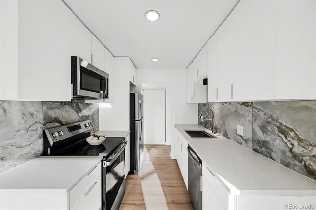 $1,350 | 17361 East Mansfield Avenue, Unit 521R, Aurora, CO 80013