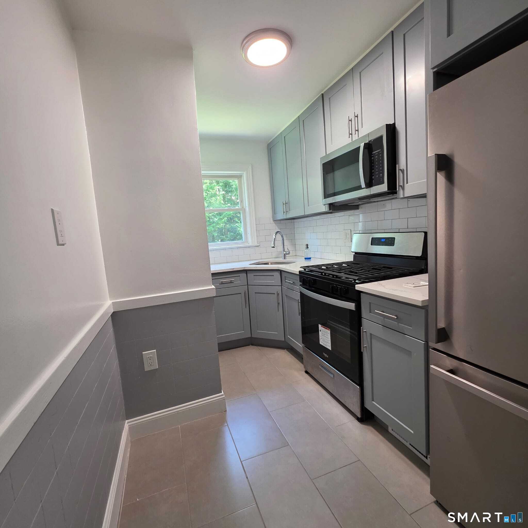 24 Martone Street Waterbury, CT 06708 - Photo 11 of 20