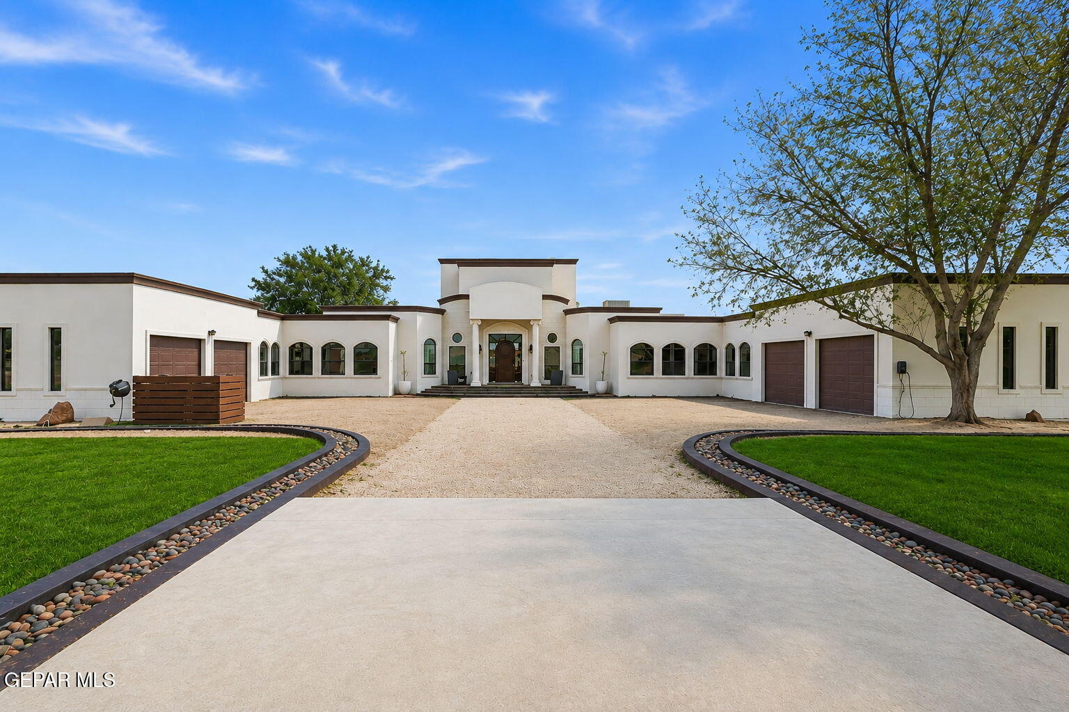 800 Smokey Ridge Court El Paso, TX 79932 - Photo 2 of 107 IMG_2507