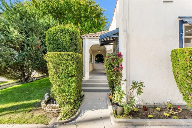 $860,000 | 1323 5th Street, Glendale, CA 91201