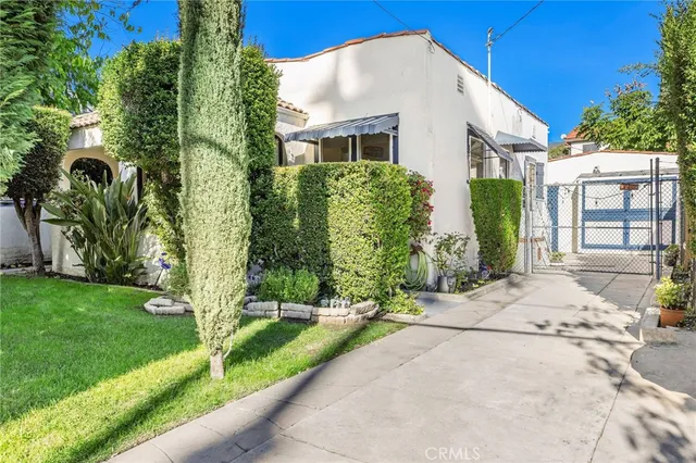$860,000 | 1323 5th Street, Glendale, CA 91201