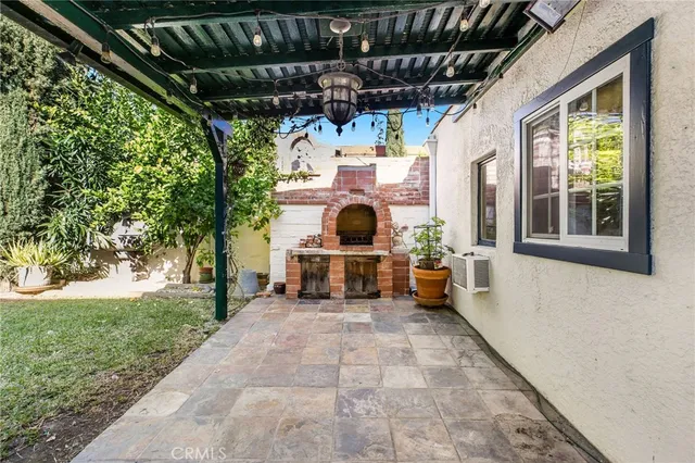 $860,000 | 1323 5th Street, Glendale, CA 91201