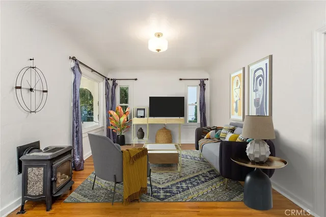 $860,000 | 1323 5th Street, Glendale, CA 91201