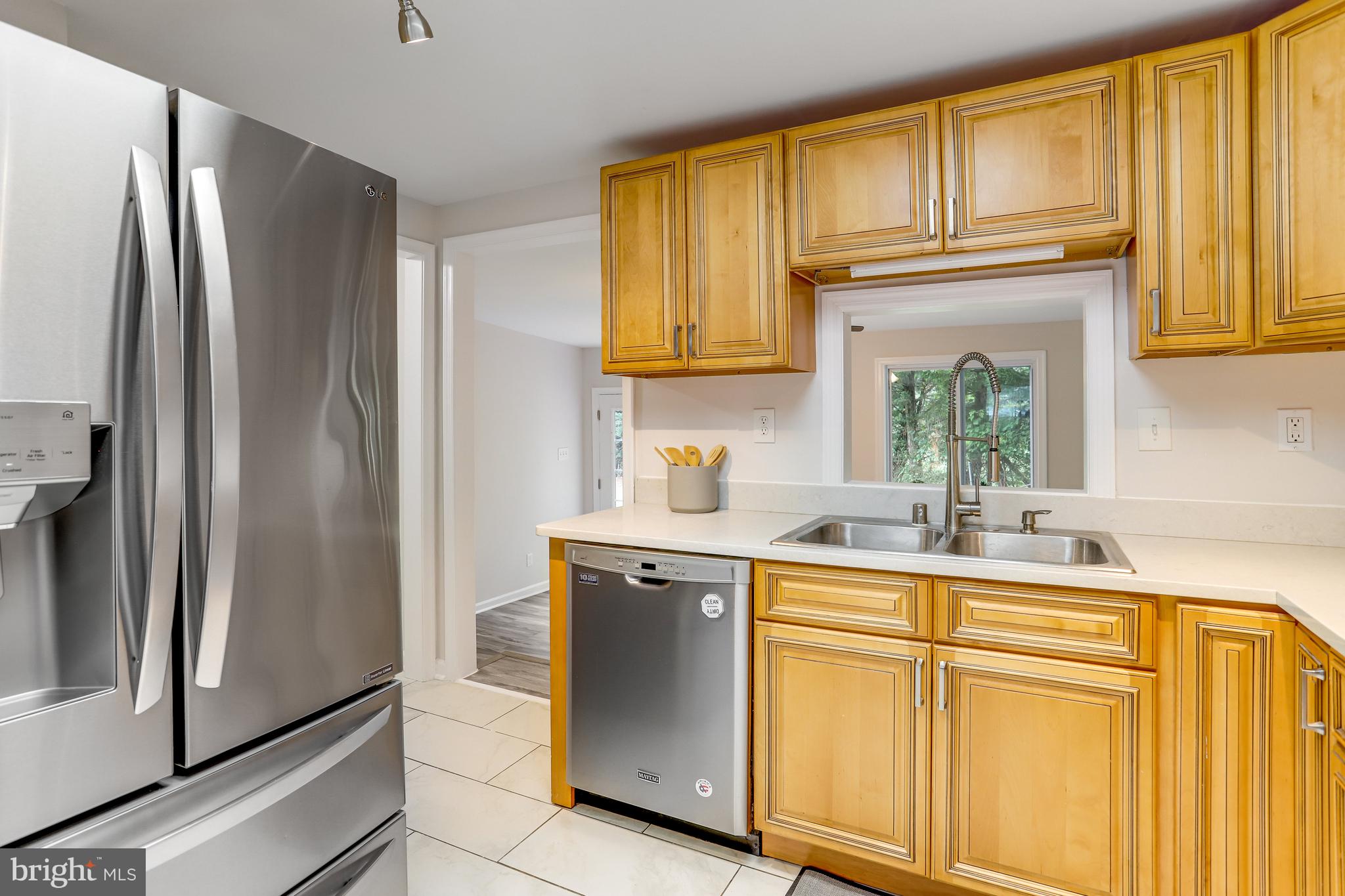 6540 Braddock Road Alexandria, VA 22312 - Photo 12 of 47