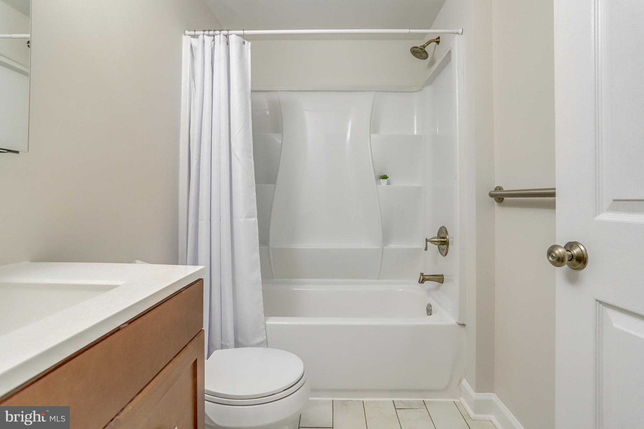6540 Braddock Road Alexandria, VA 22312 - Photo 33 of 47