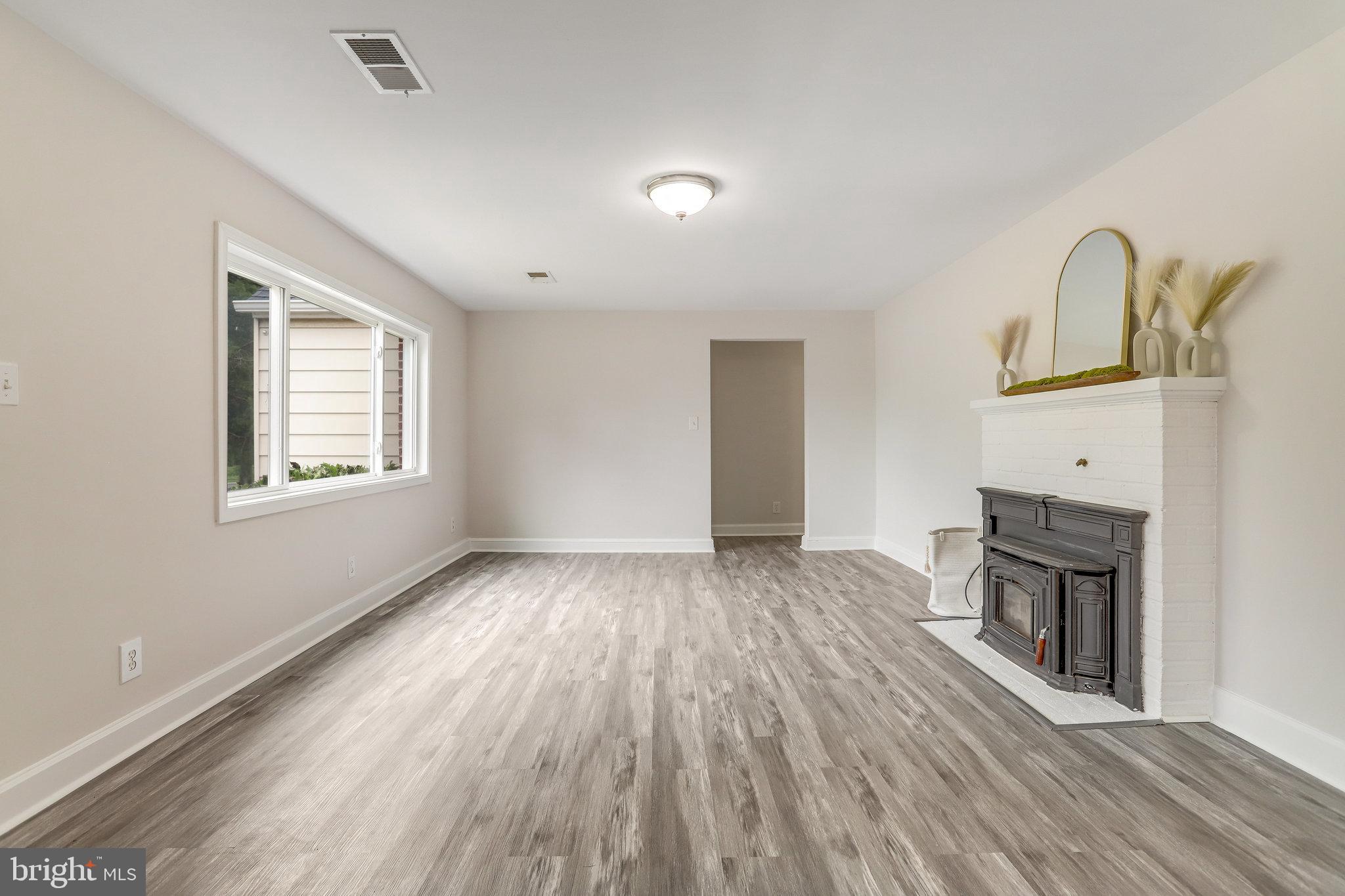 6540 Braddock Road Alexandria, VA 22312 - Photo 6 of 47