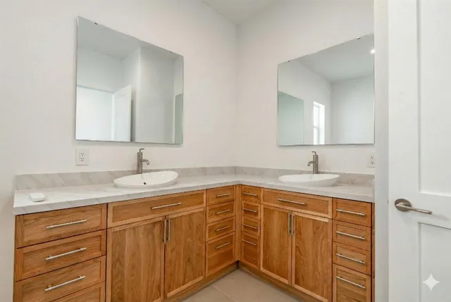 $6,300,000 | 126 Sunrise Drive, Marathon, FL 33050