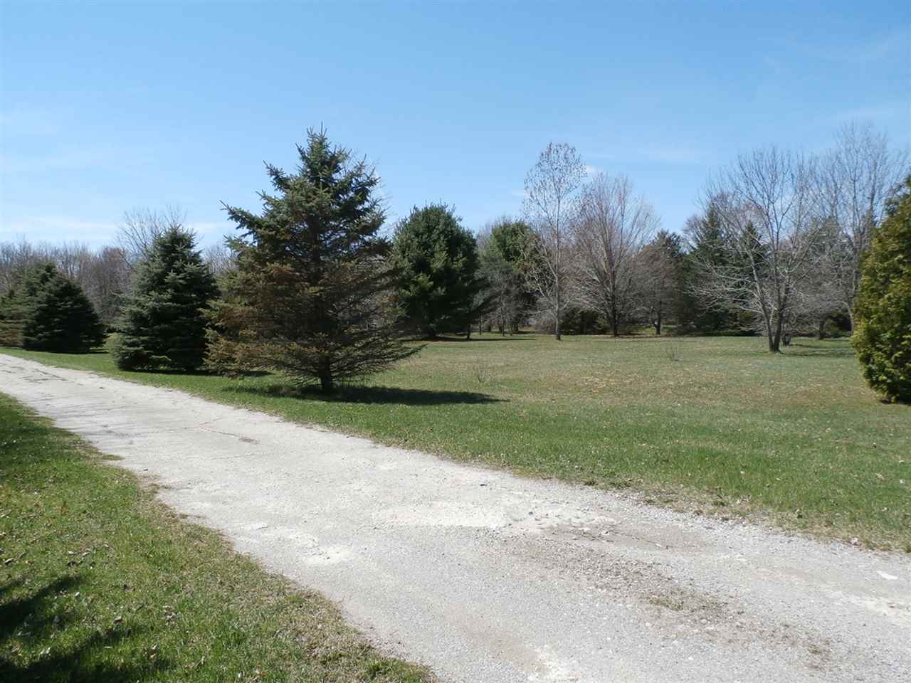 11396 Seymour Road Burt, MI 48417 - Photo 29 of 40 31377233-29.JPG