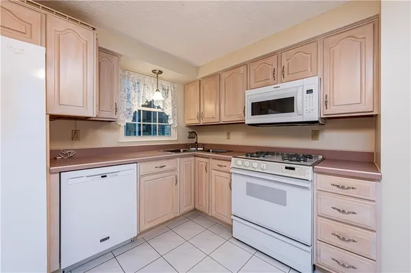 $399,900 | 52 Greenview Drive, Jeannette, PA 15644