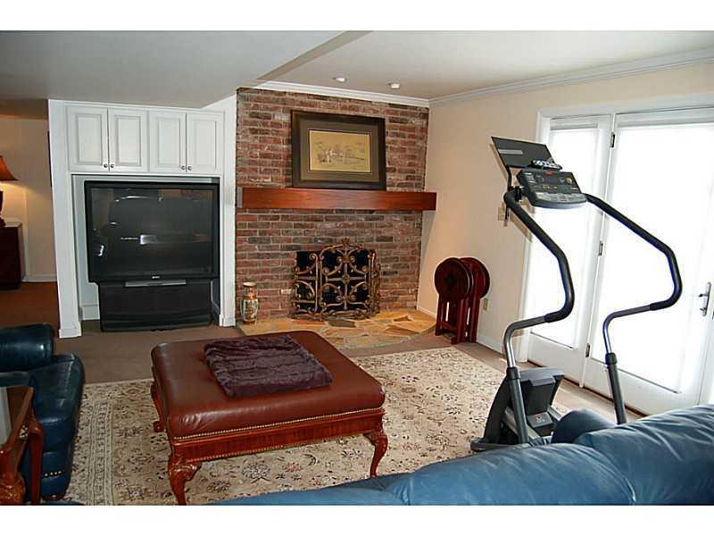 313 Old Mill Road Fox Chapel, PA 15238 - Photo 15 of 23 Great Room.