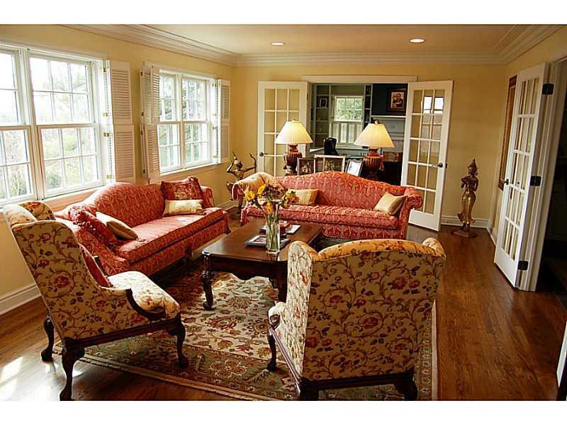 313 Old Mill Road Fox Chapel, PA 15238 - Photo 8 of 23 Family Room.