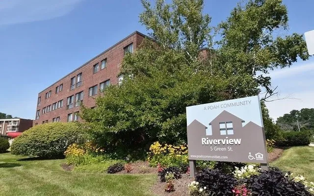 $1,847 | 5 Green Street, Unit 201, Dover, NH 03820