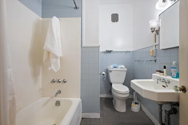 $724,900 | 77 Broadway, Bangor, ME 04401