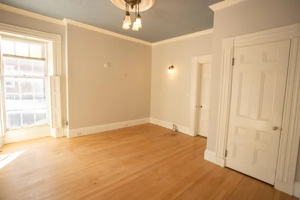 $699,900 | 77 Broadway, Bangor, ME 04401