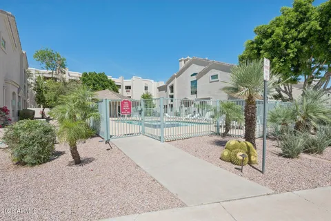 $542,000 | 7520 East Earll Drive, Unit 44, Scottsdale, AZ 85251