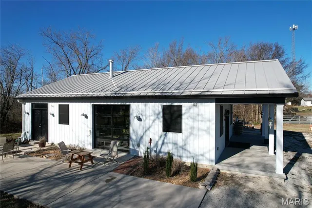 $365,000 | 419 Olive Street, Villa Ridge, MO 63089