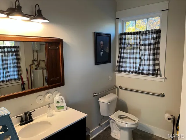 $365,000 | 419 Olive Street, Villa Ridge, MO 63089