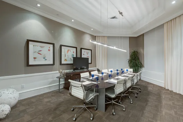 a view of a livingroom with furniture