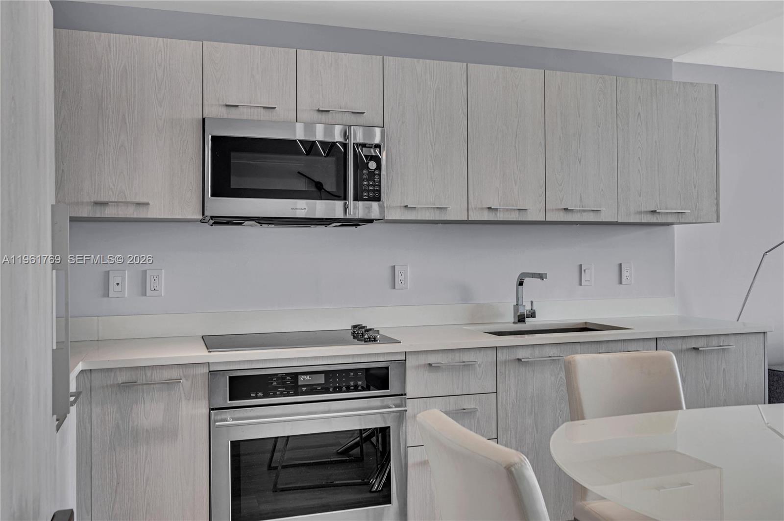 55 Southwest 9th Street, Unit 4004 Miami, FL 33130 - Photo 11 of 43