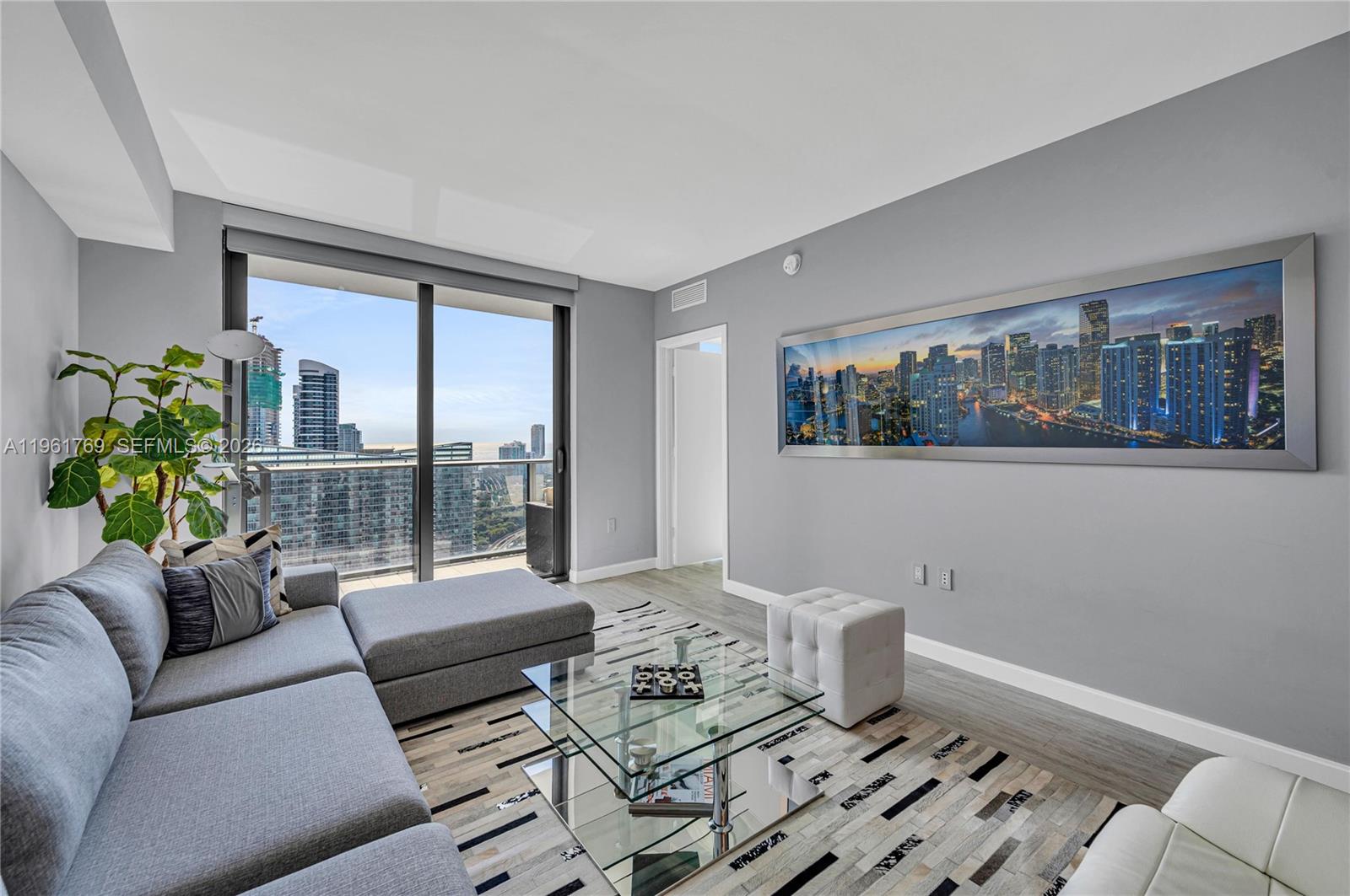 55 Southwest 9th Street, Unit 4004 Miami, FL 33130 - Photo 15 of 43