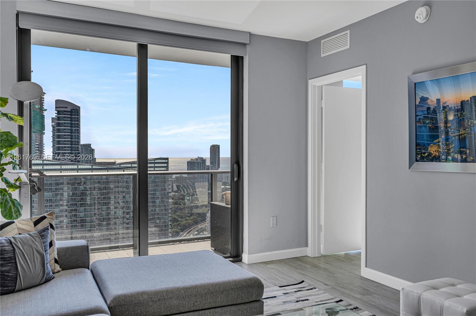 55 Southwest 9th Street, Unit 4004 Miami, FL 33130 - Photo 16 of 43