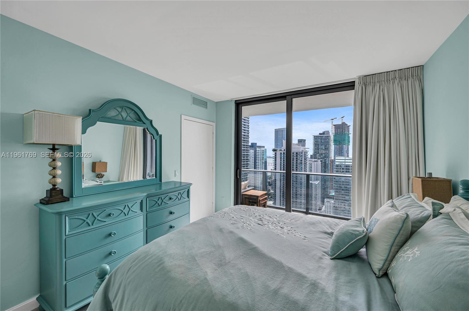 55 Southwest 9th Street, Unit 4004 Miami, FL 33130 - Photo 29 of 43