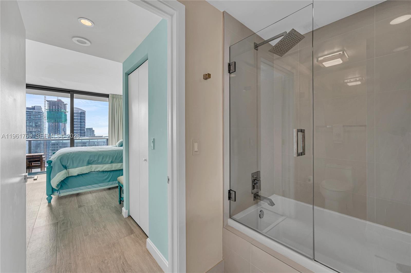 55 Southwest 9th Street, Unit 4004 Miami, FL 33130 - Photo 31 of 43