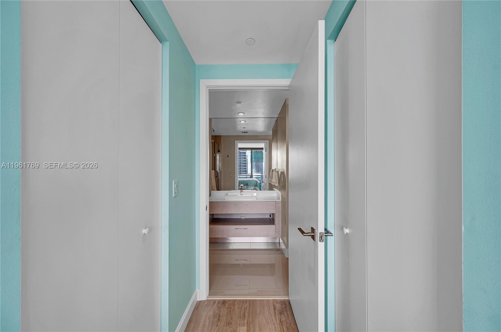 55 Southwest 9th Street, Unit 4004 Miami, FL 33130 - Photo 33 of 43