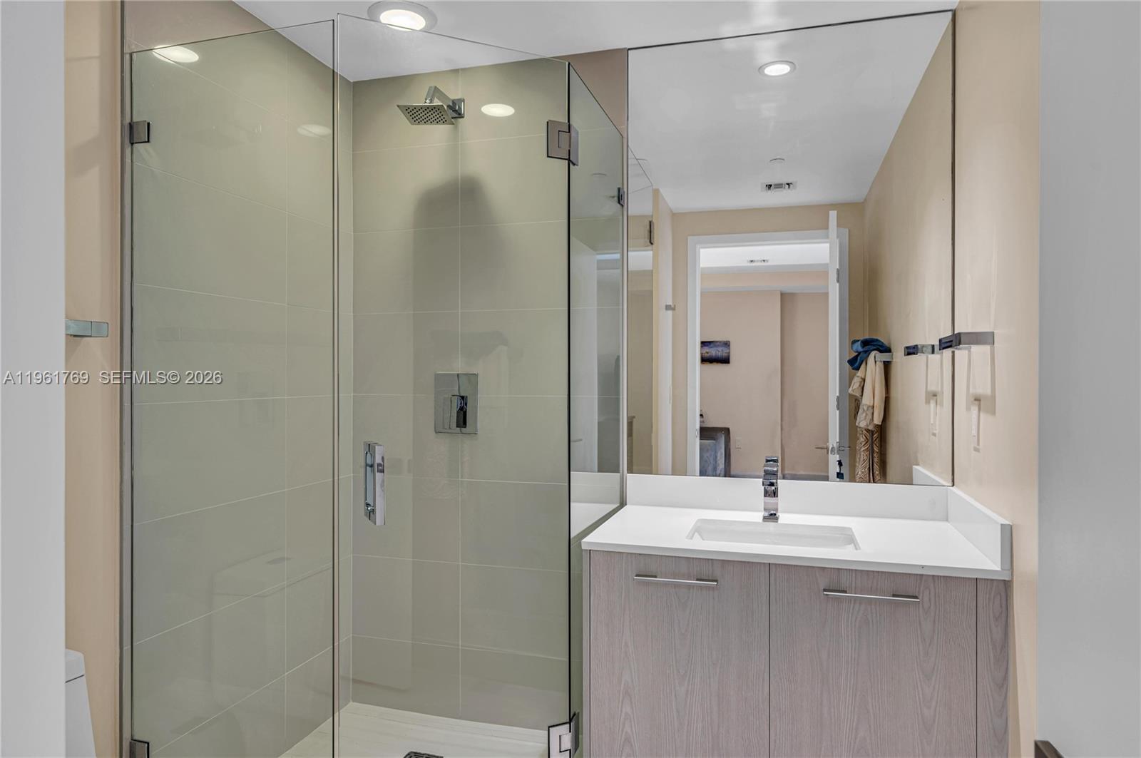 55 Southwest 9th Street, Unit 4004 Miami, FL 33130 - Photo 35 of 43