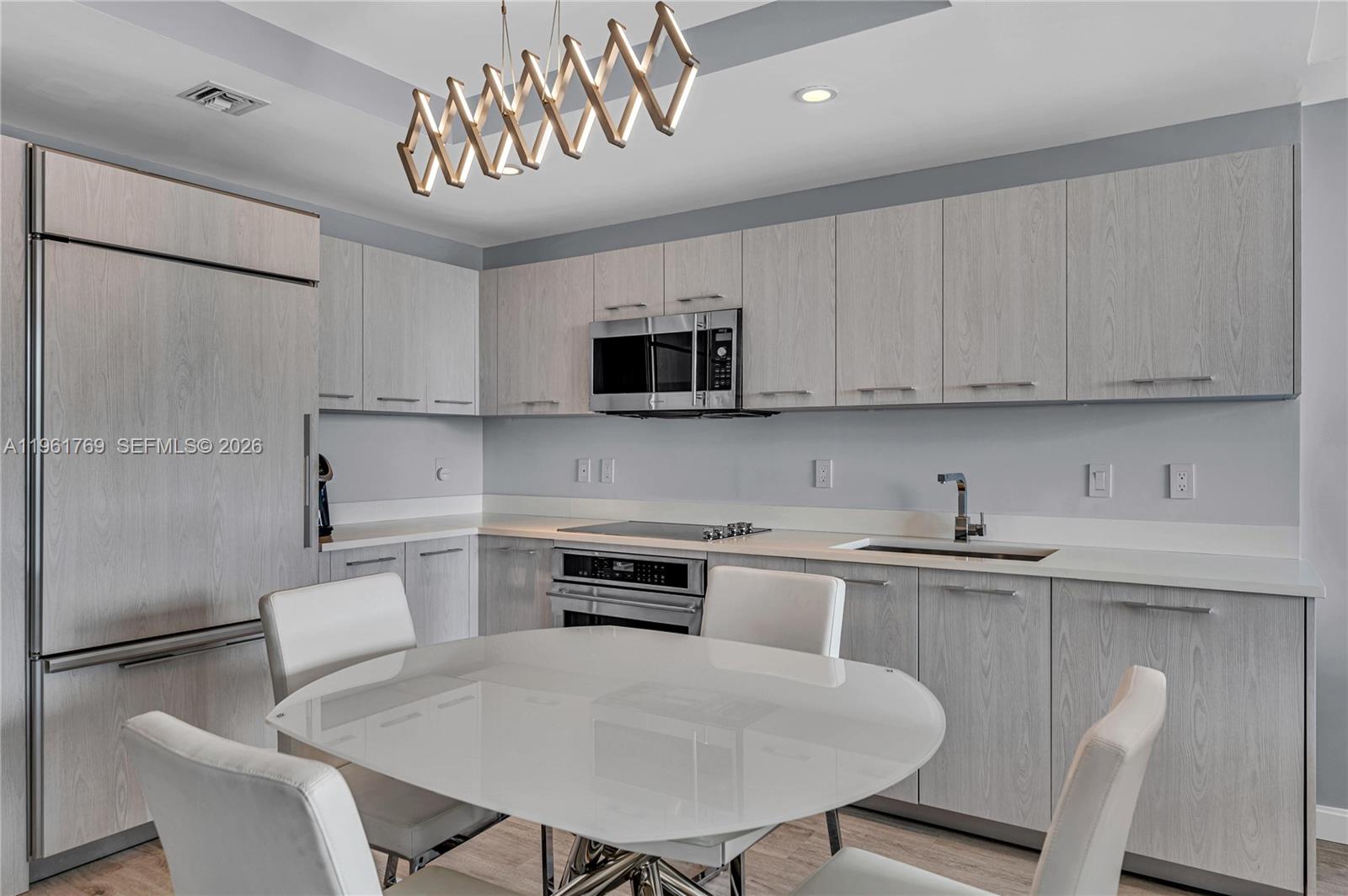 55 Southwest 9th Street, Unit 4004 Miami, FL 33130 - Photo 5 of 43