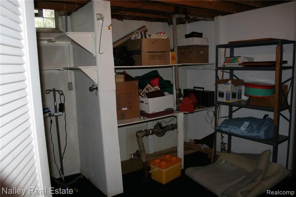 3521 Crooks Road, Unit 23 Royal Oak, MI 48073 - Photo 19 of 20 Gallery Image 19