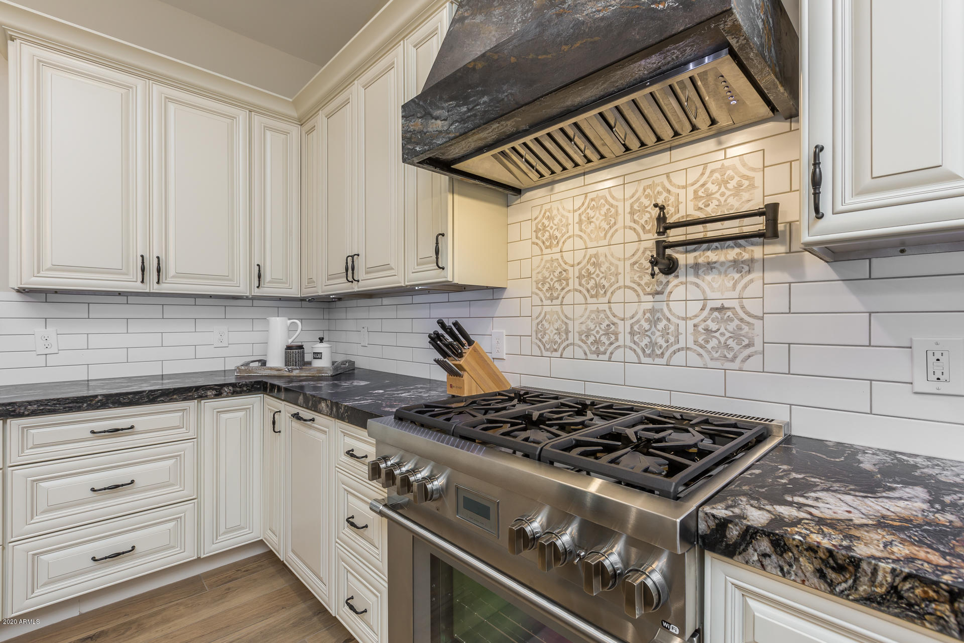 7813 North 13th Avenue Phoenix, AZ 85021 - Photo 14 of 39 Real Estate 3-18-20-7153