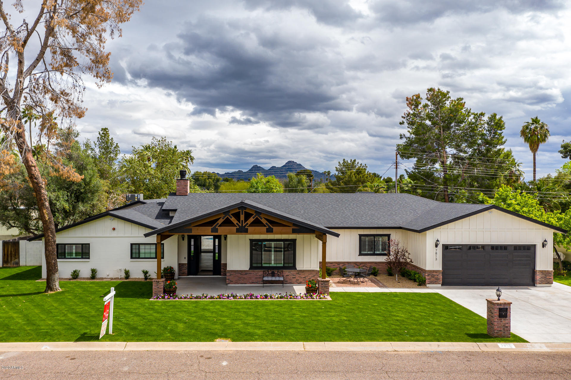 7813 North 13th Avenue Phoenix, AZ 85021 - Photo 2 of 39 Drone photos 7813 N 13th ave Phoenix-068