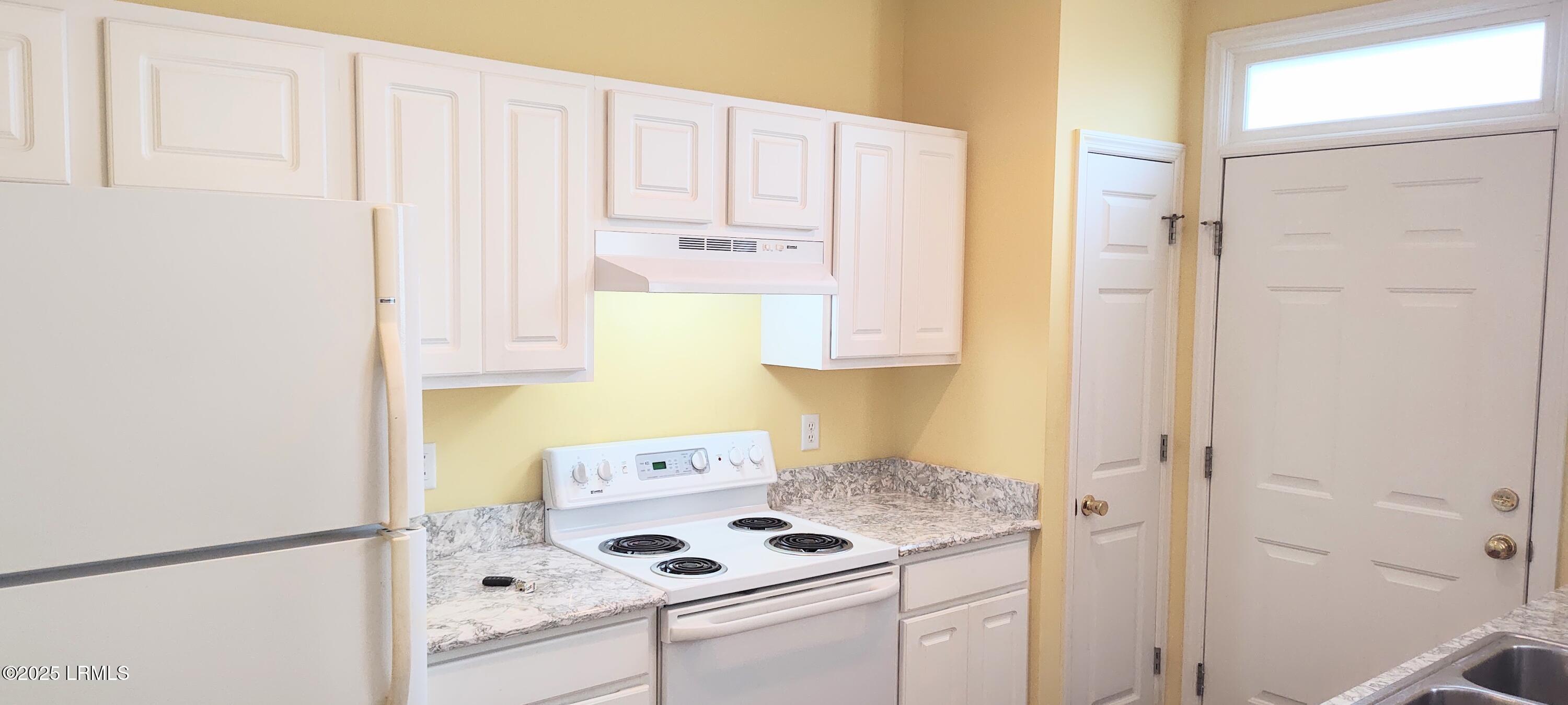 1202 Barnwell Bluff Beaufort, SC 29902 - Photo 10 of 37 IMG_20250917_162730771