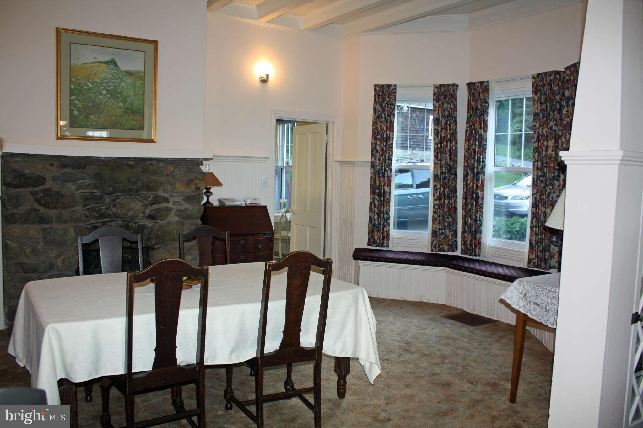5849 Rowland Hill Road Cascade, MD 21719 - Photo 14 of 30 Dining Room