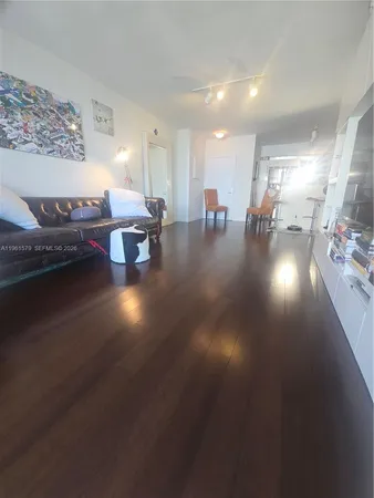 $595,000 | 335 South Biscayne Boulevard, Unit 3400, Miami, FL 33131