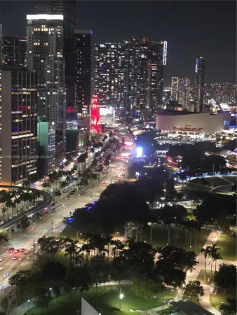 $595,000 | 335 South Biscayne Boulevard, Unit 3400, Miami, FL 33131