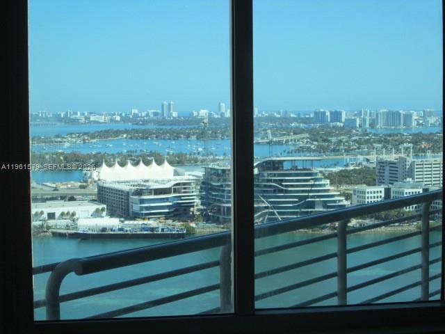 335 South Biscayne Boulevard, Unit 3400 Miami, FL 33131 - Photo 48 of 52 a view of a city from a balcony