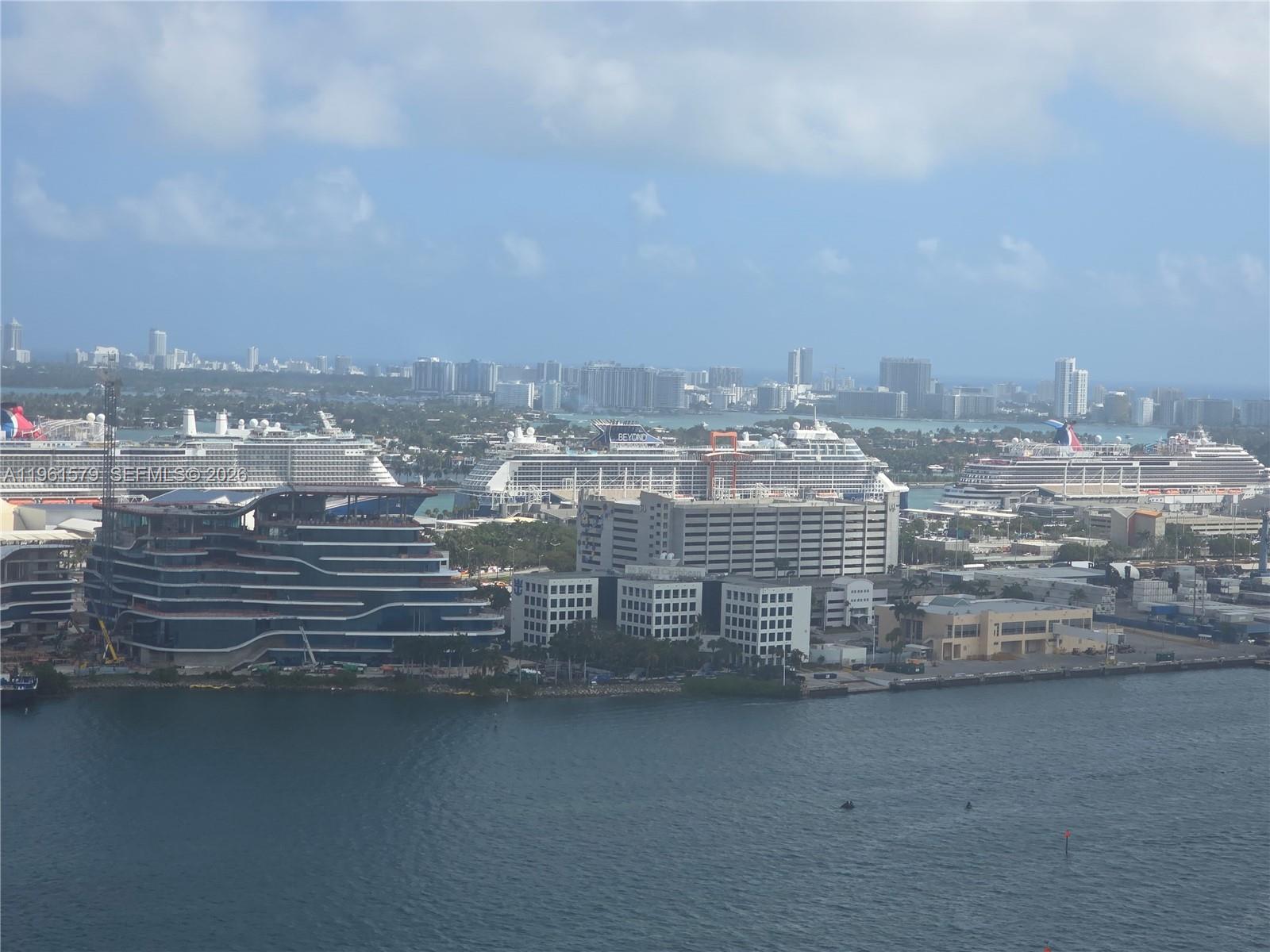 335 South Biscayne Boulevard, Unit 3400 Miami, FL 33131 - Photo 51 of 52 a view of a city