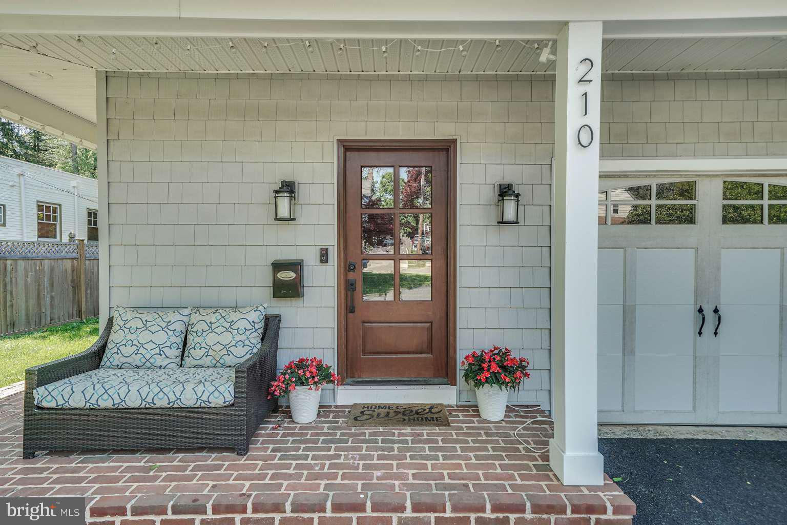 210 Poplar Avenue Wayne, PA 19087 - Photo 5 of 46 Gallery Image 5