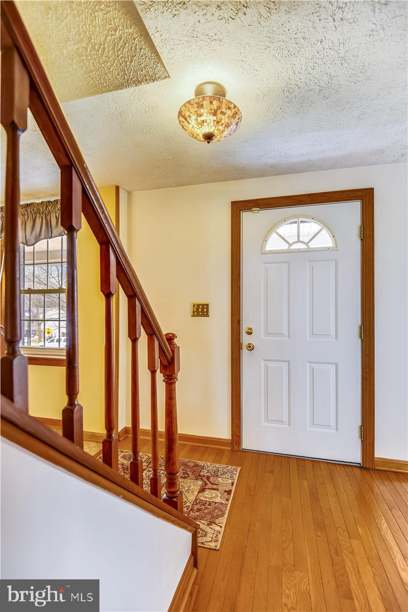 7718 Harmans Road Hanover, MD 21076 - Photo 4 of 58 Entrance Foyer