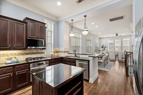 $620,000 | 1621 West 23rd Street, Unit B, Houston, TX 77008