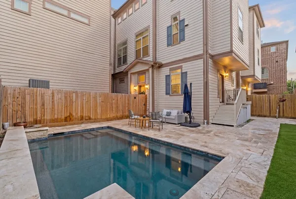 $635,000 | 1621 West 23rd Street, Unit B, Houston, TX 77008