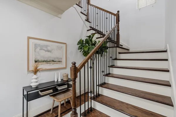 $635,000 | 1621 West 23rd Street, Unit B, Houston, TX 77008