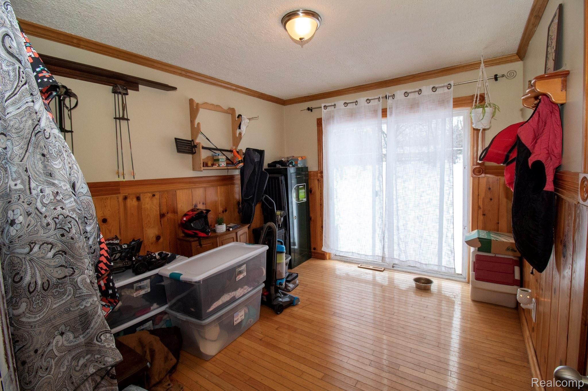 1064 Baldwin Road Lapeer, MI 48446 - Photo 6 of 13 64dcb1b429b7b42c2119d571a3f063e8.jpeg