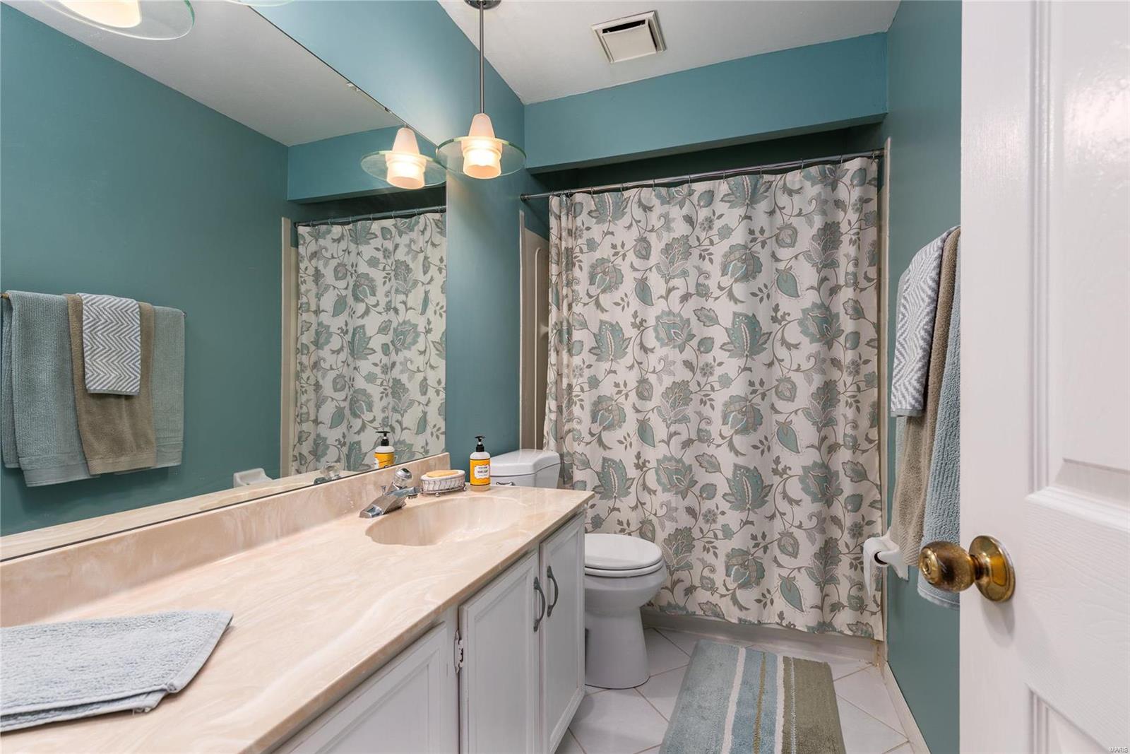 3631 Whispering Ridge Lane St. Louis, MO 63129 - Photo 36 of 38 Gallery Image 36