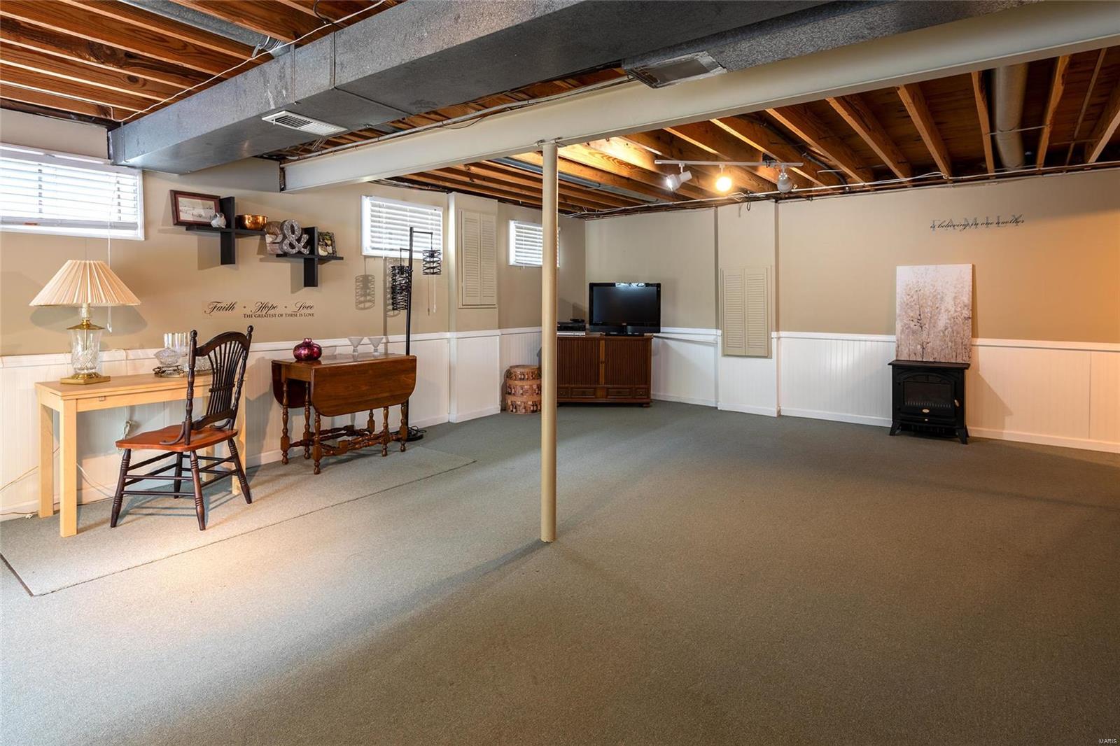 3631 Whispering Ridge Lane St. Louis, MO 63129 - Photo 37 of 38 Gallery Image 37