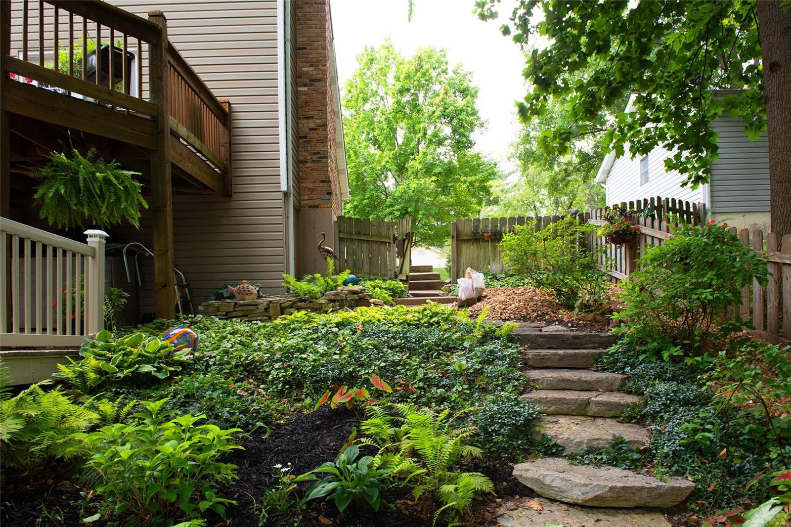 3631 Whispering Ridge Lane St. Louis, MO 63129 - Photo 8 of 38 Gallery Image 8